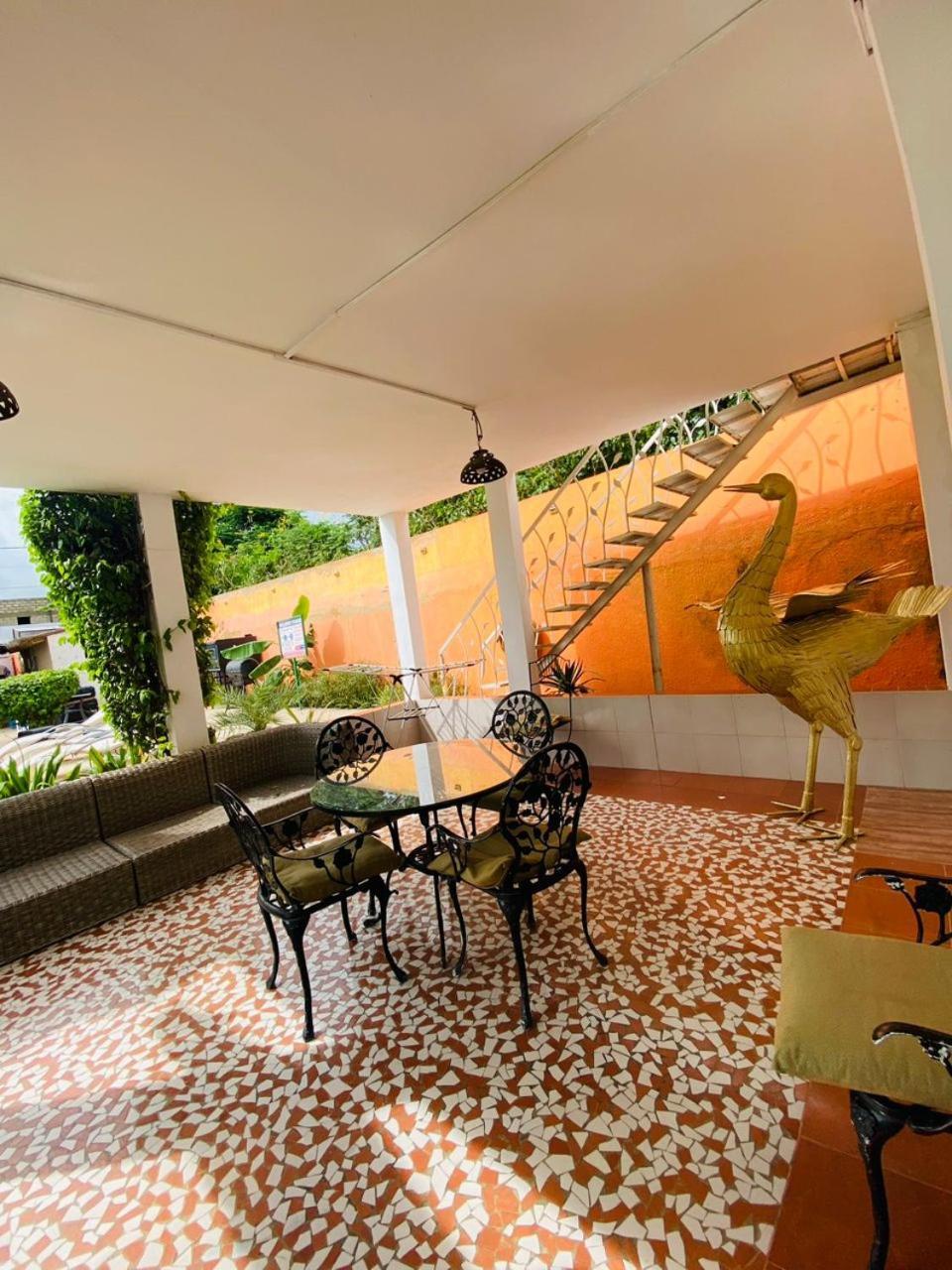 Riad côté jardin Saly Exterior foto