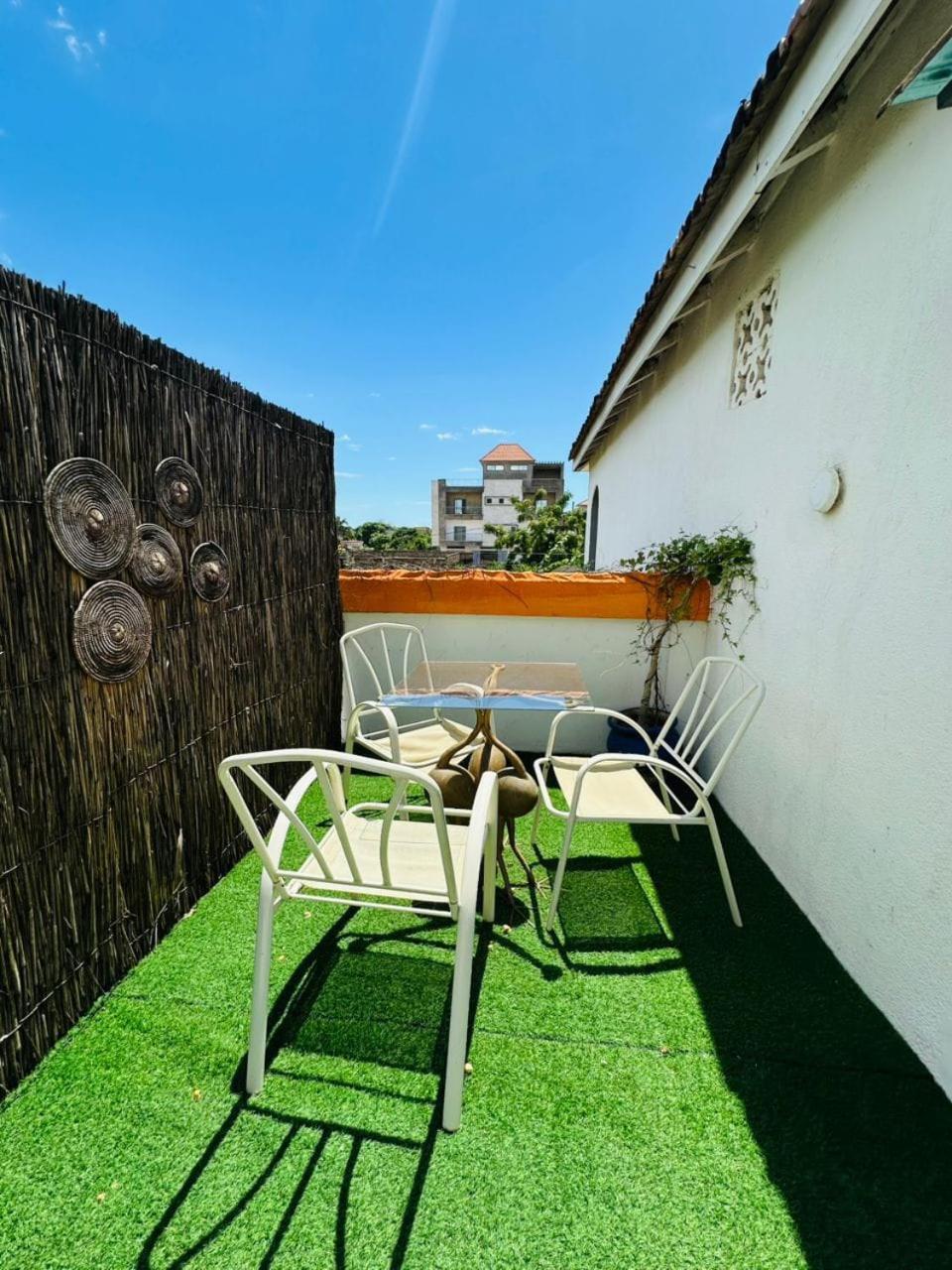 Riad côté jardin Saly Exterior foto